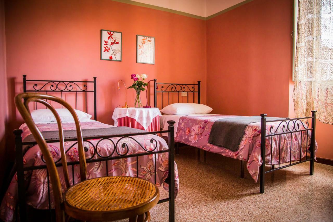 B&B I Due Gelsi Monte Libretti Bagian luar foto
